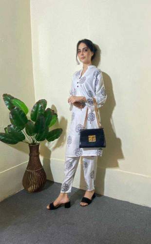 2 Pcs Women's Stitched linen Printed Suit 