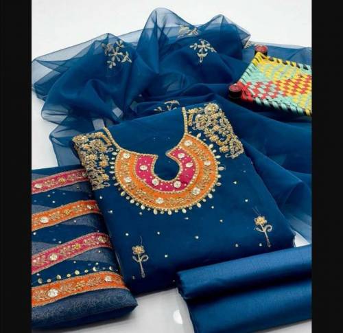 3 pcs Un stitched Suits 