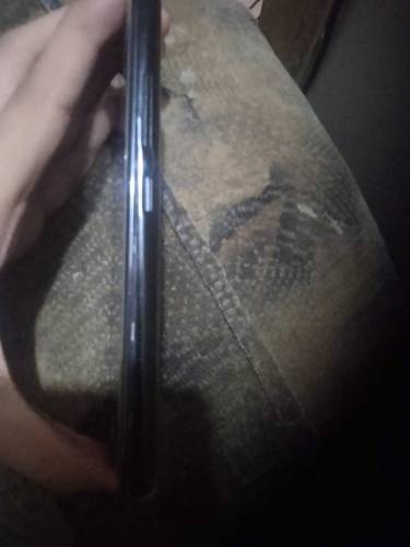 moto e4 good condition urgent money need