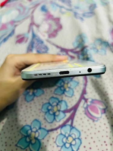 Infinix Note 11