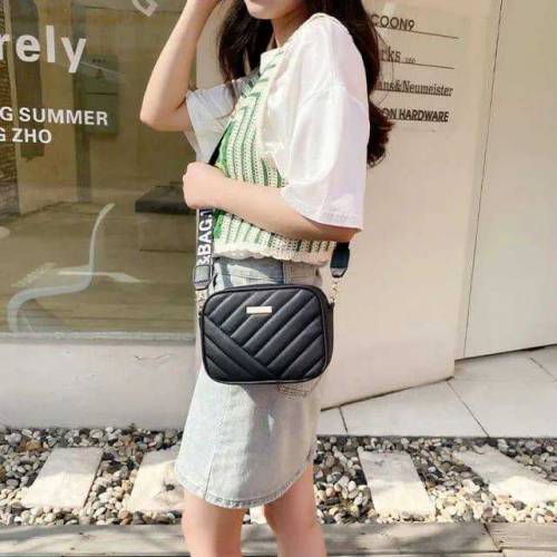 shoulder bag