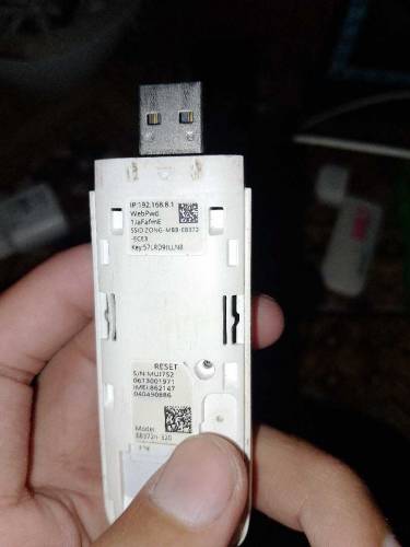 ZONG Bolt USB  device 