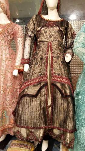 embroidery stitch suit and lawn unstitched suit 
