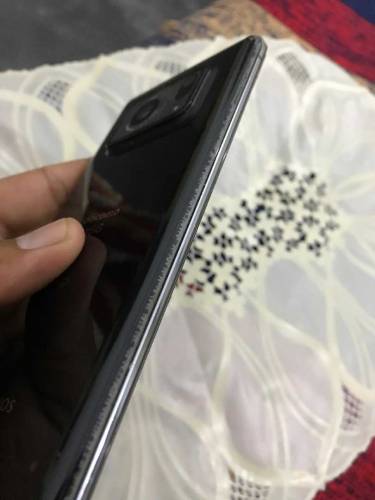 SHARP AQUOS R6