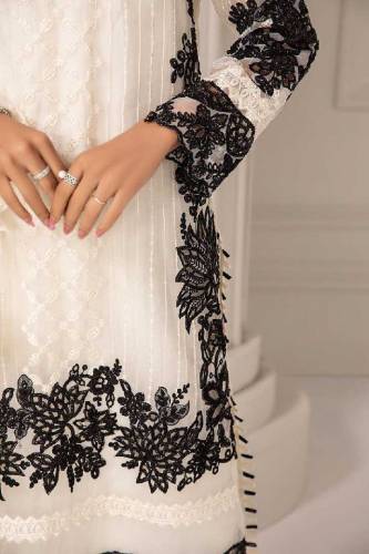Embroidery lawn