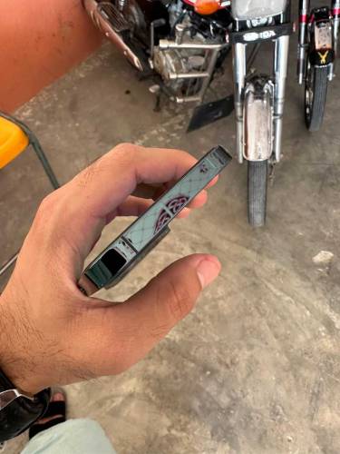 i Phone 12 pro non pta 88 betry health