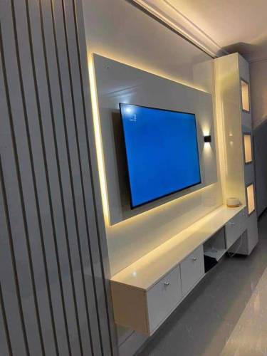 Media Wall With Fitting 