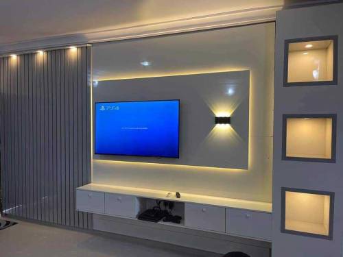 Media Wall With Fitting 