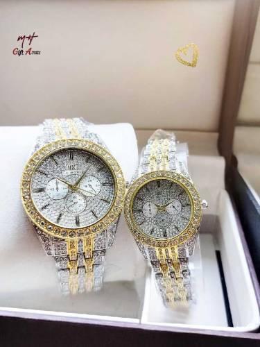 2Pcs Men and Women Watches 