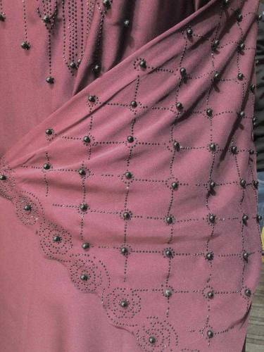 nida embroidered classic abaya