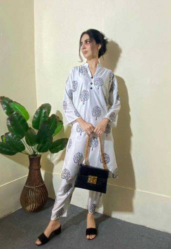 2 pcs women's stitched suit