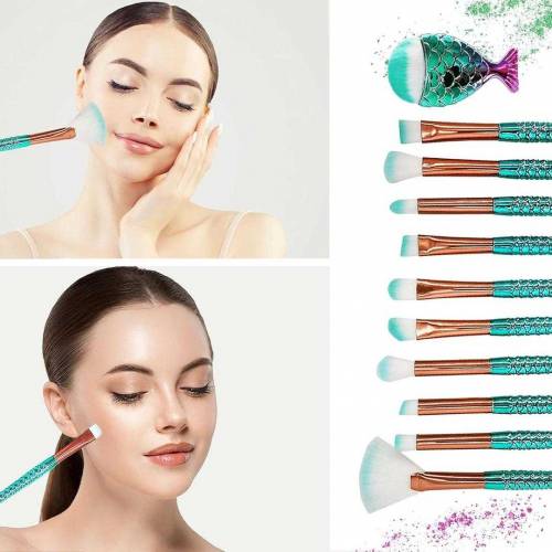 Makeup brush 