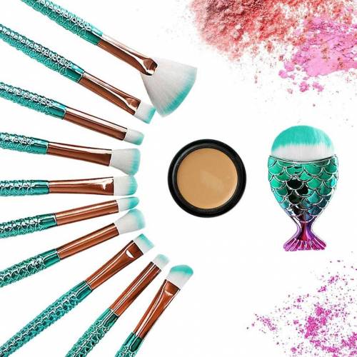 Makeup brush 