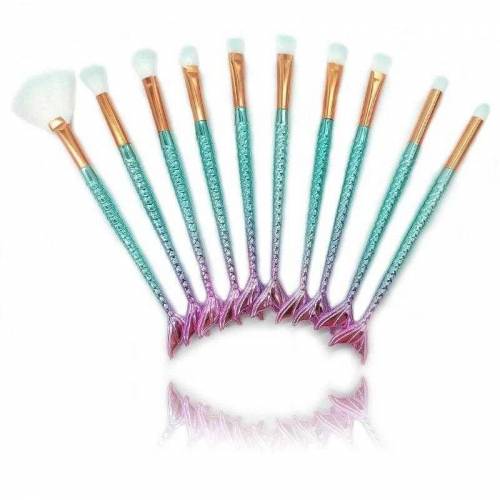 Makeup brush 