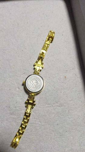 Ladies Stainless Steel Wrist watch (Golden)