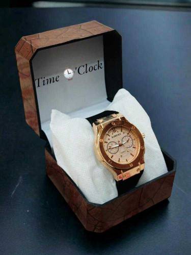 Free home delivery to all Pakistan.Brand New watch ⌚