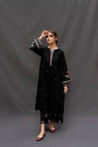 3 pcs women’s unstitched Dhanak embroidered suit