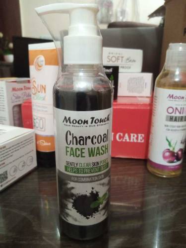 Charcoal Face Wash Fresh and Happy Face all time