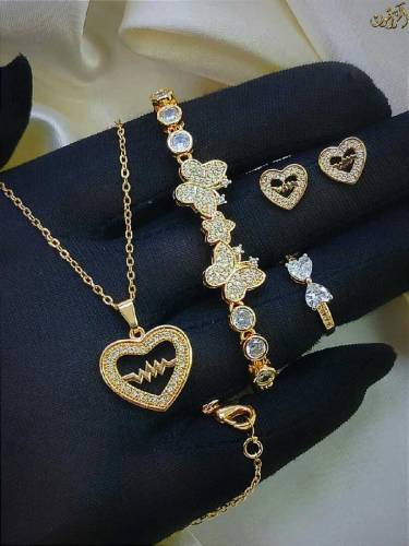 Elegant Design Fancy 4pcs Pendant set/Easy to wear/ light weight