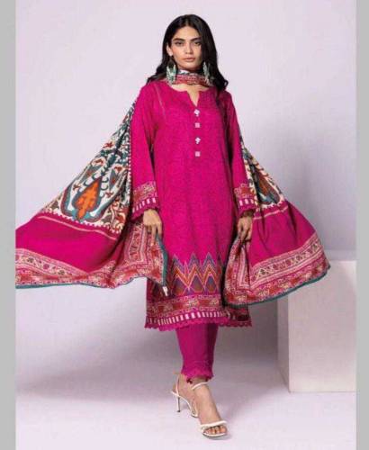 3 Pcs woman unstitched karandi printed suits