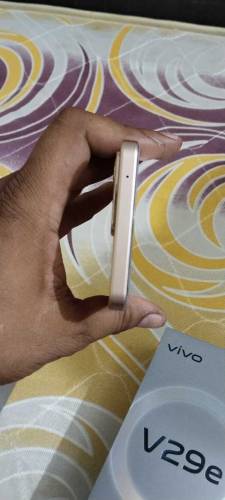 vivo v29e 5G 6month warranty