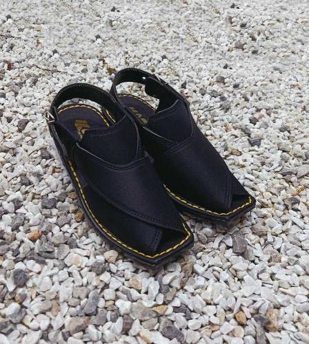 Jafspot-Men's Handmade New Peshawari Chappal JF017 Black