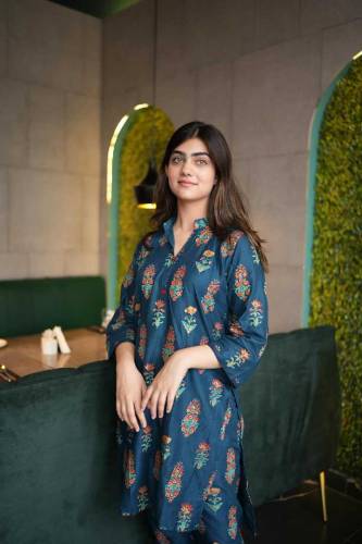 •  Fabric: Linen•  Pattern: Printed•  Shirt Pattern: Printed•  Trouser