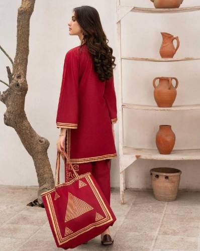 2 Pcs Women Stitched Linen Printed Suit With HandBag 