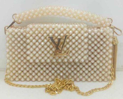 Pearl Clutch 