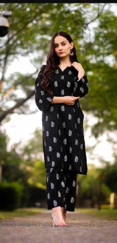 2Pcs Women stitched lawn chunri printed suit 