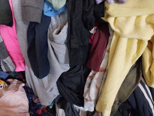 UNCUT  WHITE, COLOR T.SHIRTS, SWEAT SHIRTS ,JEANS AND WOOL