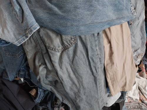 UNCUT  WHITE, COLOR T.SHIRTS, SWEAT SHIRTS ,JEANS AND WOOL