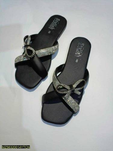Women slippers 