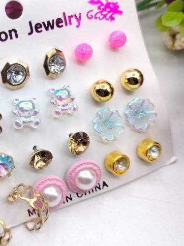 Trendy artificial stones ear studs, pack of 12