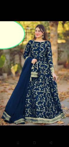 *4 Piece Embroidered Top With Long Flare Embroidery Skirt And Four Sid