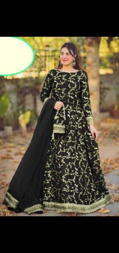 *4 Piece Embroidered Top With Long Flare Embroidery Skirt And Four Sid
