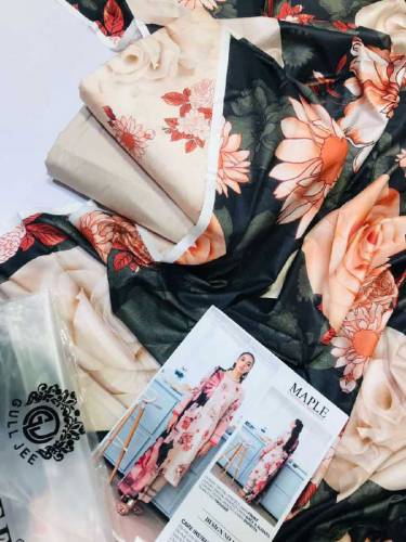 woman unstitched suit 