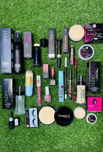 19in 1 makeup deal