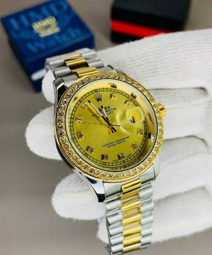 boy watches 