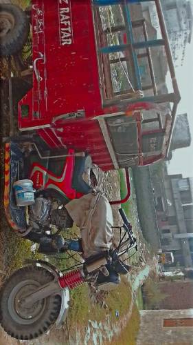 TEZRAFTAR loader rickshaw 