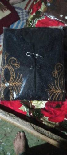 Ladies sweaters mama size large.