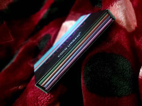 60 colour rotatable beautifull pallete