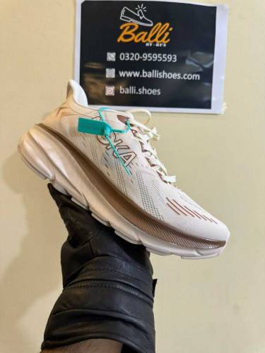 Imported Sneakers Available in Cheap Prices 