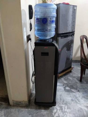 Orient Dispenser
