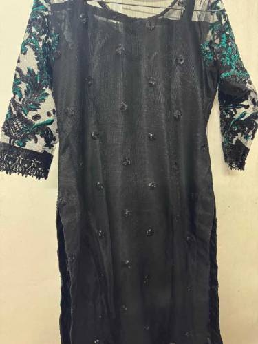 Zainab Manan dress