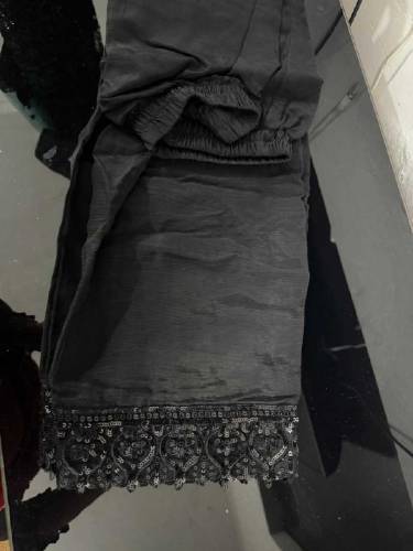 Zainab Manan dress