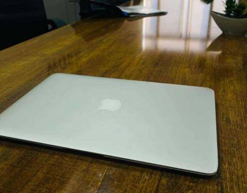 Apple MacBook Air 2014