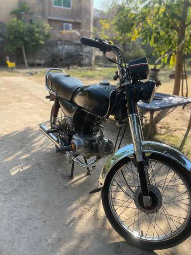 bike may ksi kisam ka kam nhi haa 