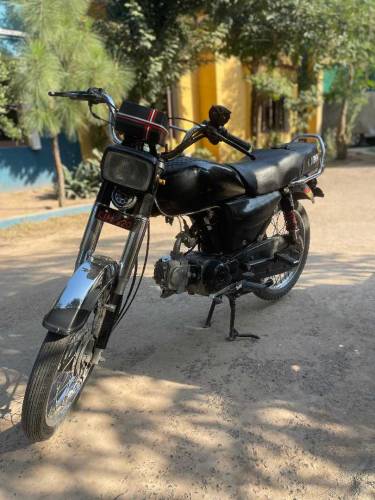 bike may ksi kisam ka kam nhi haa 
