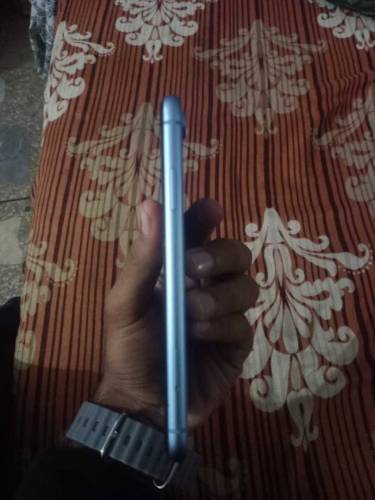 Iphone XR iCloud Locked SALE koi problem ni ha Bass iCloud laga howa h